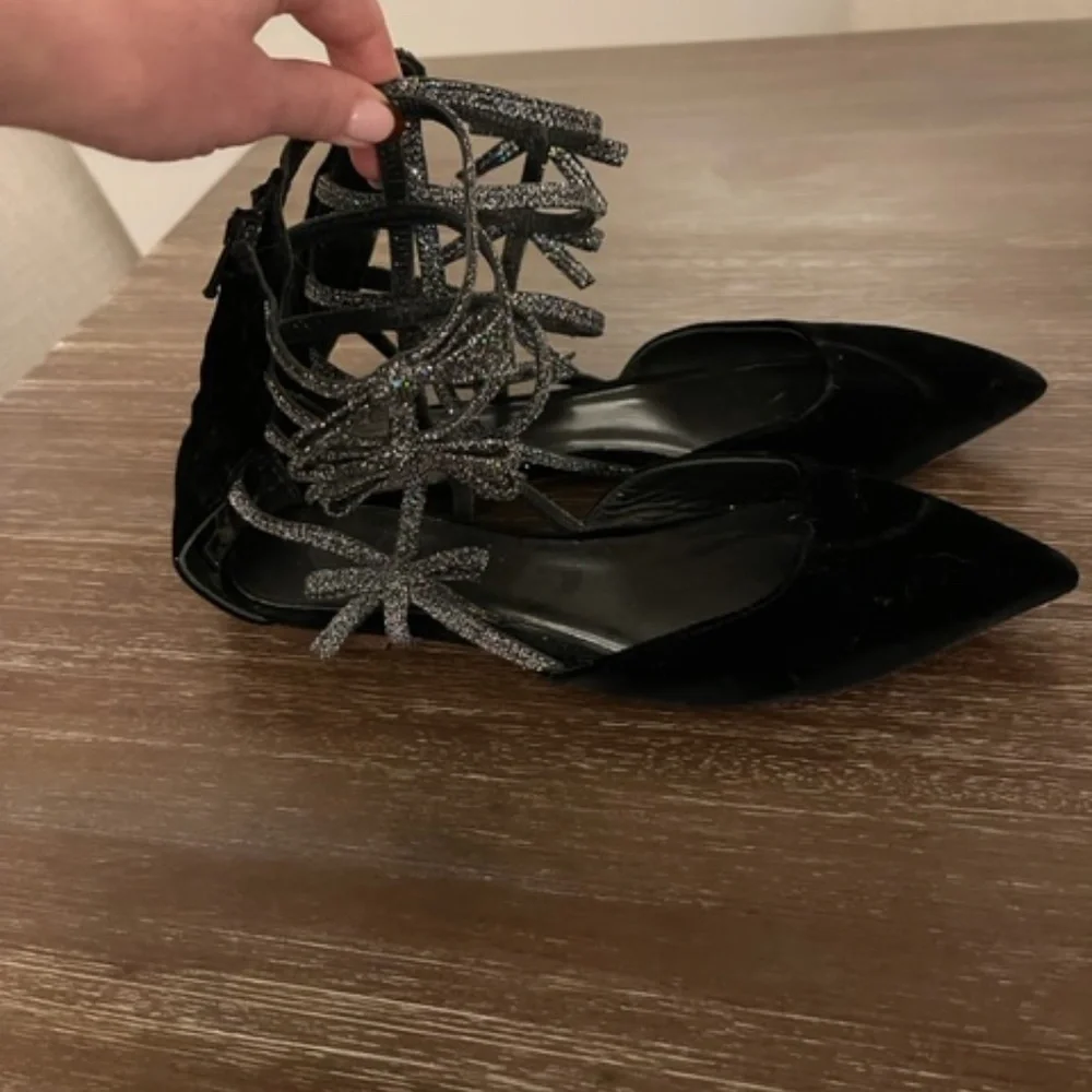 J. Crew Women's Velvet Bow Gladiator Flats - Size US 6 - Picture 7 of 8